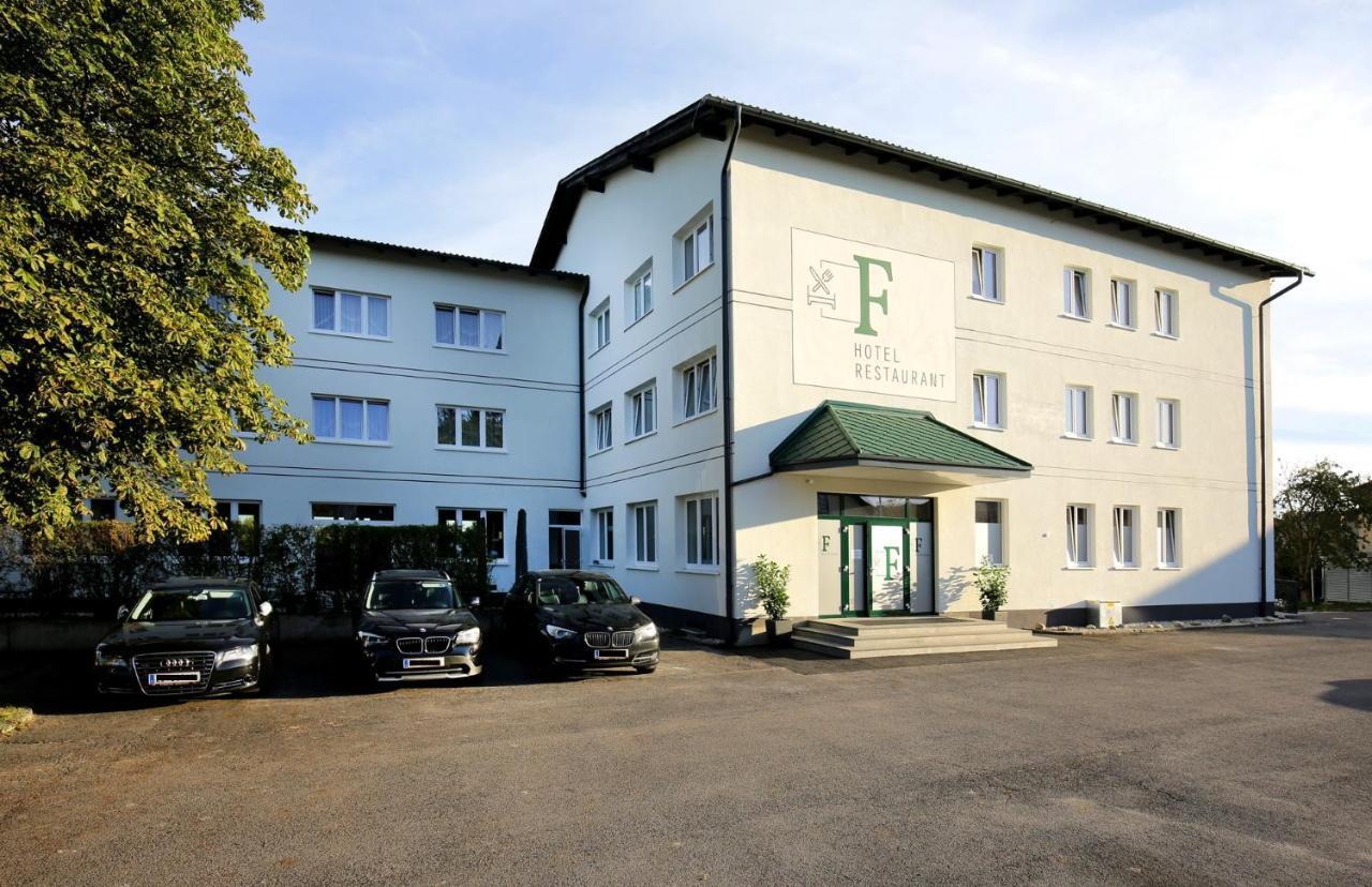 F Hotel 24H Check-In Hörsching Exteriör bild